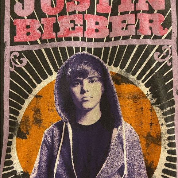 Vintage Justin Bieber Graphic T-Shirt - size missing - thinking an XS or small - Picture 2 of 3